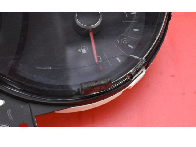 Přístrojová deska KIA Soul 2010 94013-2K210, 94013-2K210