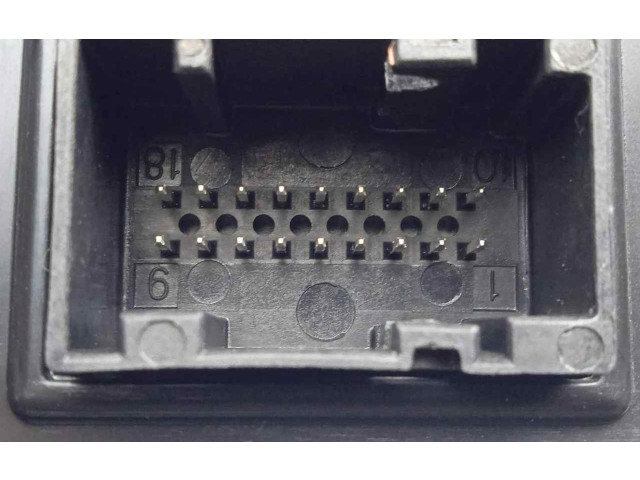 Přístrojová deska Alfa Romeo Stelvio 2020 1.CONECTOR