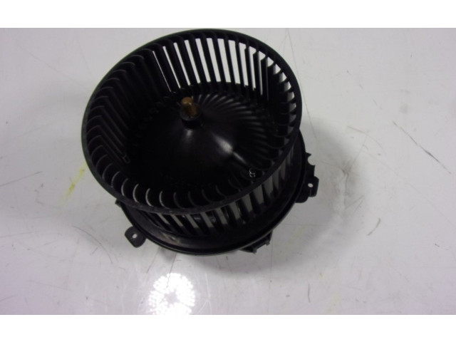 Вентилятор печки    4M1820021, 4M1820021C   Audi Q5 SQ5