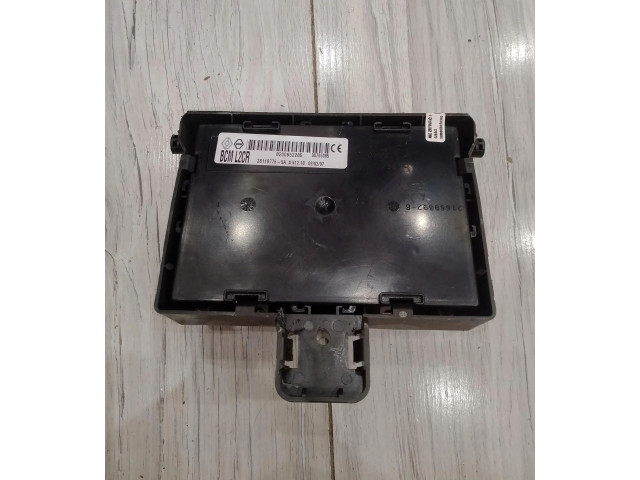 Блок комфорта 8200652285A Renault Clio III