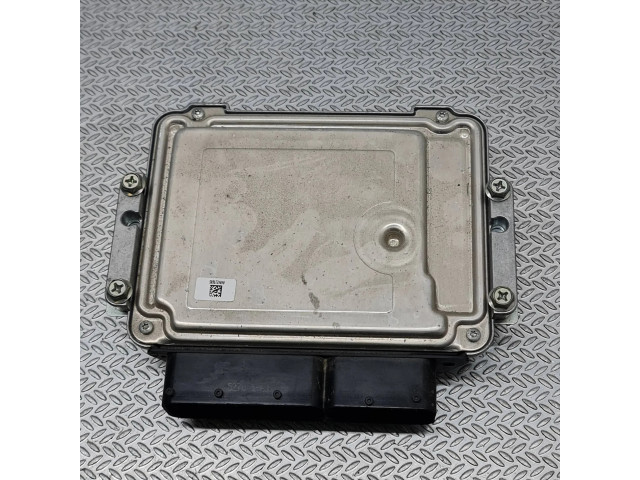 Řídící jednotka 3391073S00, ECM073S00 Suzuki Swift 2020