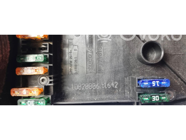 Блок предохранителей     Volkswagen Touran I    