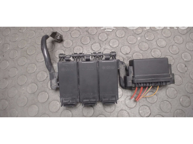 Блок предохранителей  5Z0937548C, 0000   Volkswagen Polo IV 9N3    