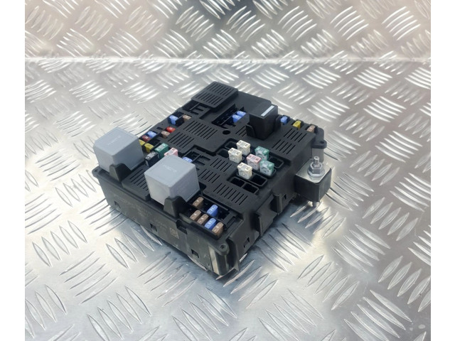 Блок предохранителей  31473770   Volvo XC90    