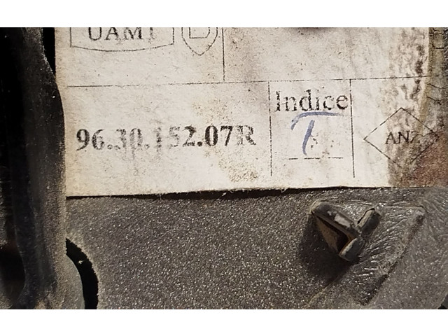 Зеркало электрическое        Dacia Duster Oroch  2015 -  года   