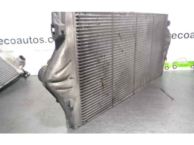 Интеркулер  8200033732, 0002382   Renault Vel Satis 