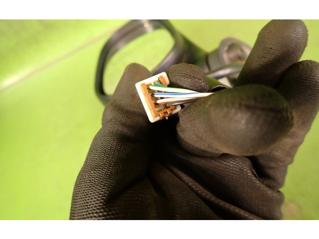 Zpětné zrcátko Mitsubishi Pajero 2003