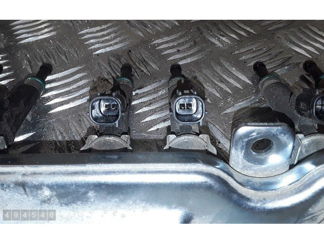 Vstřikovač Nissan Juke II F16