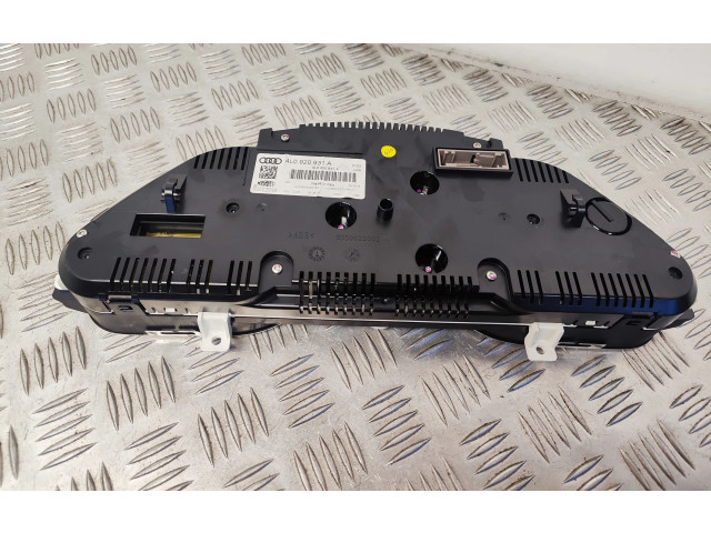 Přístrojová deska  Audi Q7 4L 2008 4L0920931A  