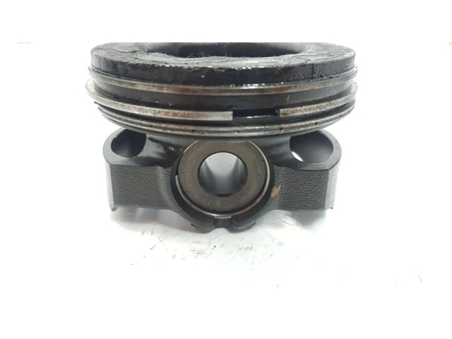 Поршень с шатуном A6080302900 Mercedes-Benz A W177 1.5