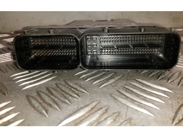 Řídící jednotka 0281017947, 03L907309AD   Volkswagen Tiguan 2013