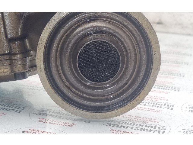 Масляный насос BDW 06E115105G Audi A6 S6 C6 4F