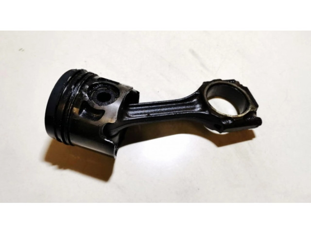 Píst 028H Audi A4 S4 B5 8D pro naftový motor 1.9