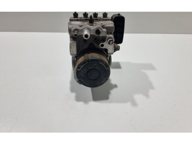 Блок АБС 1338005510, 4454053030 Lexus IS 200-300 1999 - 2005 года