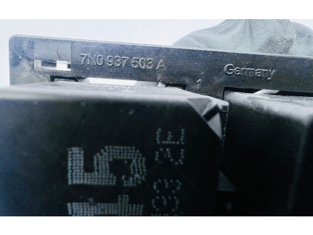 Pojistková skříňka 7N0937503A Volkswagen Tiguan 2008