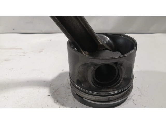 Поршень с шатуном 1741 BMW X5 E70 для дизельного двигателя 3.0