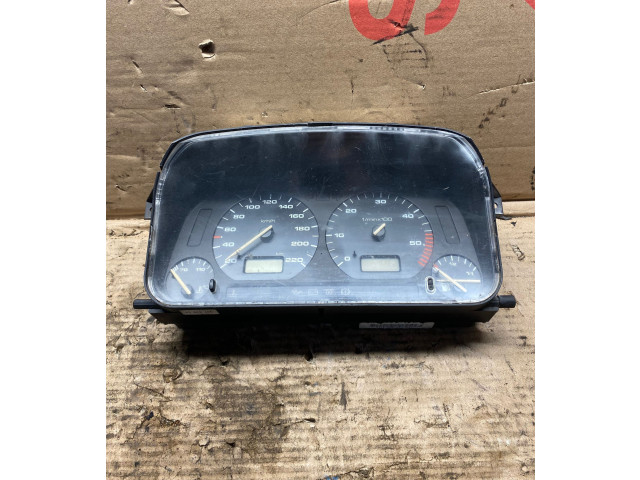 Панель приборов 87001359 Volkswagen Golf III