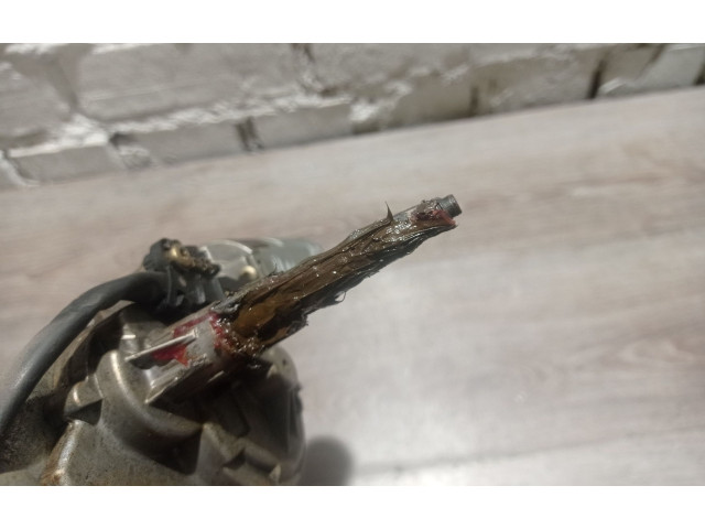 Моторчик заднего дворника 0390201558, 9154525 Volvo V70