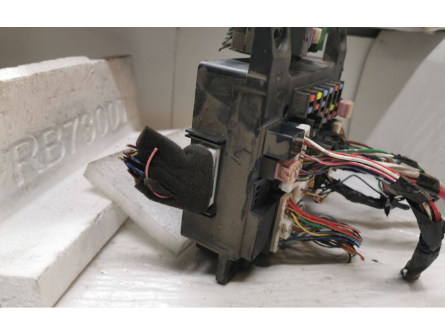 Блок предохранителей 8637A319, L8637002A Mitsubishi Outlander