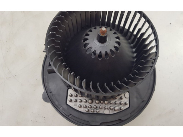 Вентилятор печки    3Q0907521A, 5Q0907521A   Volkswagen Golf VII