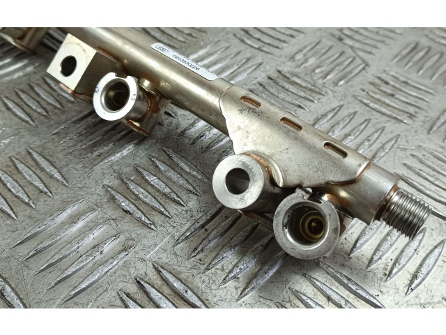 Топливная рампа K2GE9F797CA   Lincoln Corsair  