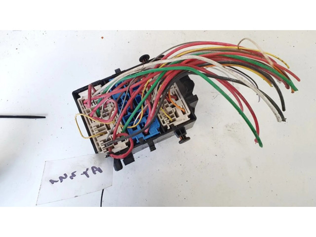   Pojistková skříňka 8200003634   Renault Vel Satis 2003