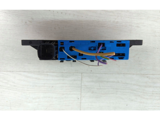 Турбина Ящик предохранителей (комплект) Citroen C5 X 9830004880, 10105