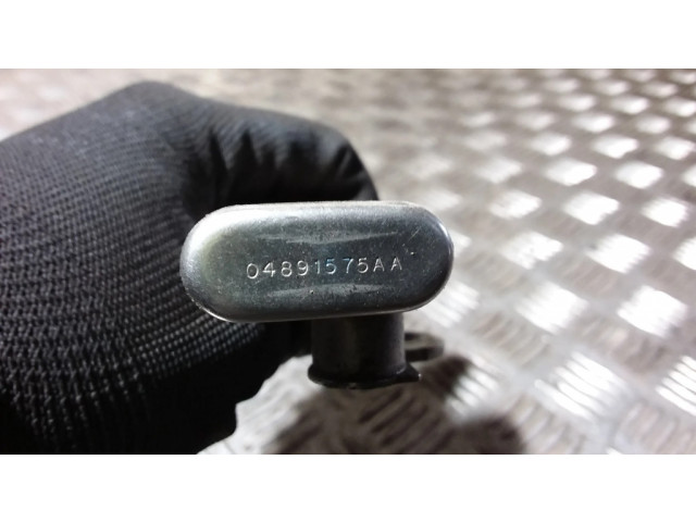 Vstřikovací lišta 04891575AA Dodge Caliber pro benzínový / Газ motor 2.0