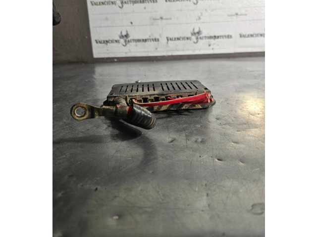 Блок предохранителей 9441776 Volvo V70