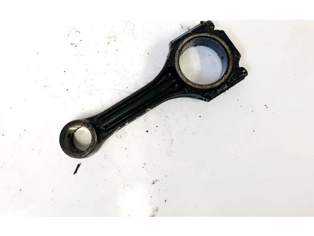 Шатун      Volkswagen Golf III  