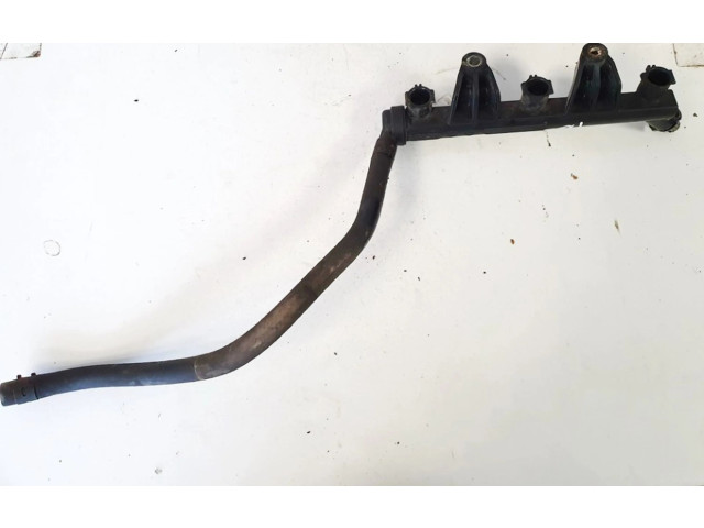 Топливная рампа 03d133319k, 03D133329B Skoda Fabia Mk2 (5J)