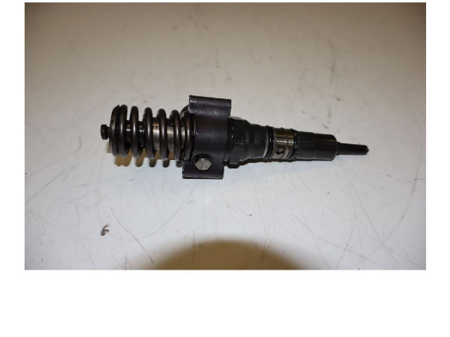 Форсунка 0414720404 Volkswagen Golf Plus BKD