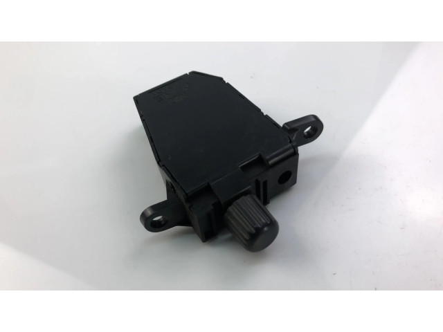 Блок управления 4232Y54   Lexus LS 400