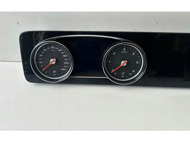 Přístrojová deska Mercedes-Benz E W213 2016 2135409672