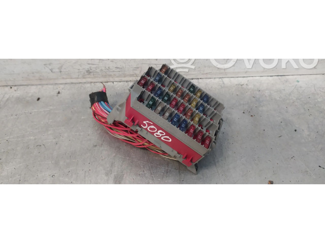 Блок предохранителей 518322110, 9452993 Volvo S80