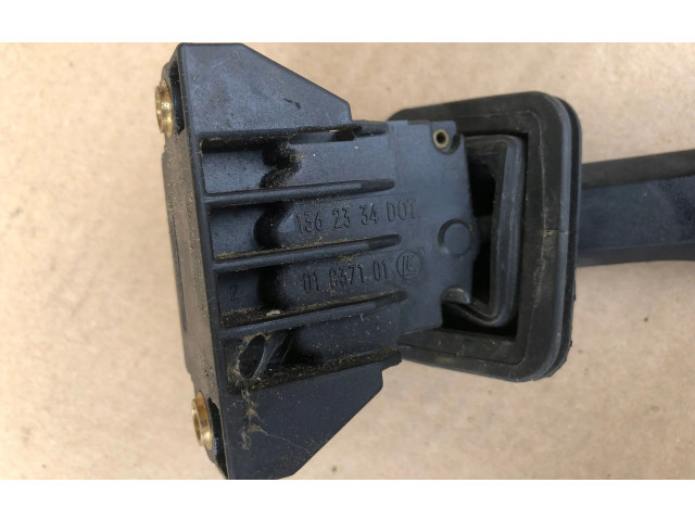 Ручка стеклоочистителей 1362334   Volvo 960