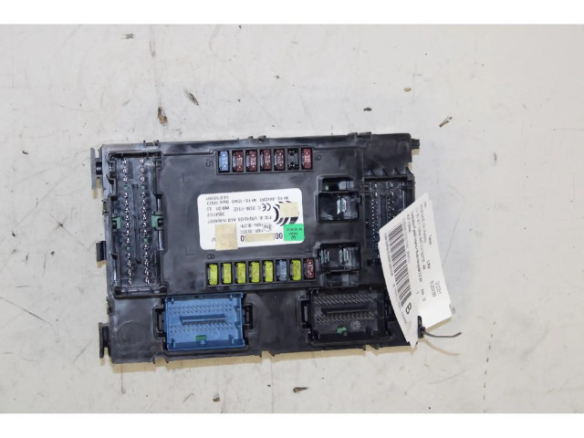 Блок предохранителей    Jeep Renegade    