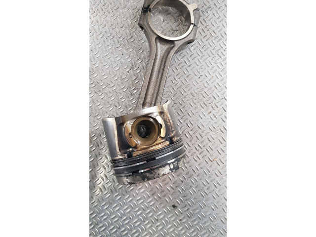 Поршень с шатуном D4FD KIA Sportage