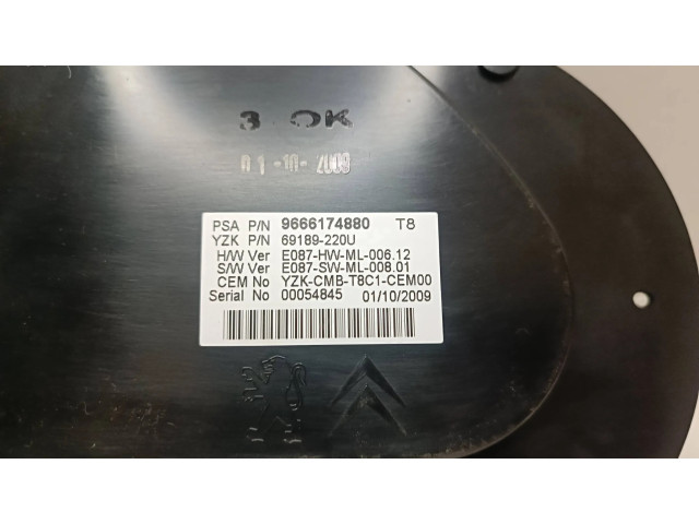 Přístrojová deska Peugeot 5008 2010 9666174880, 00054845