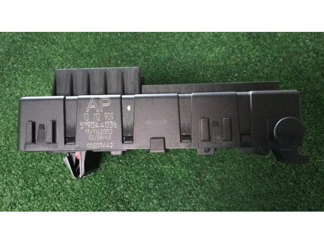 Pojistková skříňka 460023260, 13112909 Opel Vectra C 2003