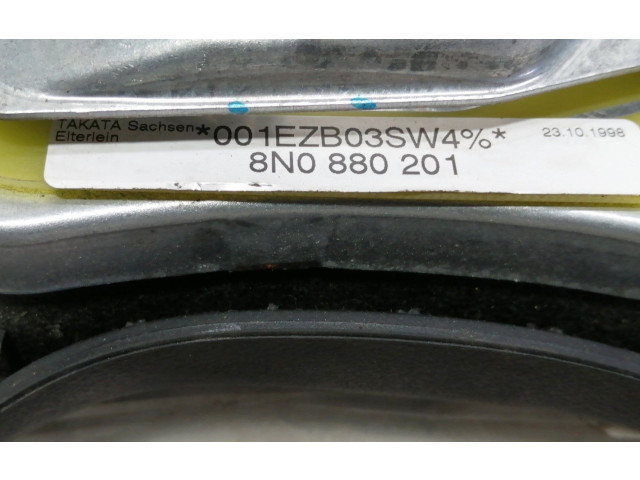 Подушка безопасности водителя 8N0880201   Audi TT TTS Mk2