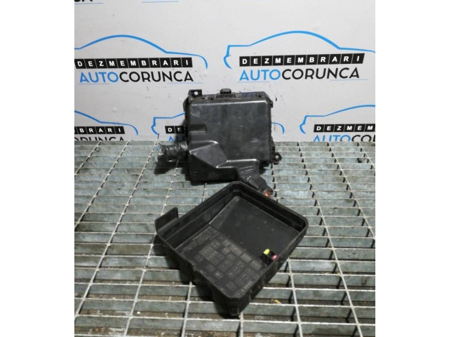 Блок предохранителей Citroen C-Crosser