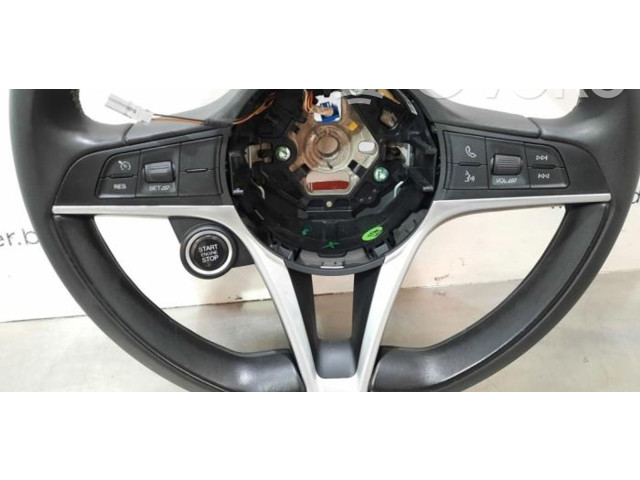 Volant Alfa Romeo Giulia 2017 1561262850  