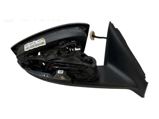 Зеркало электрическое правое Skoda Karoq 2017- года