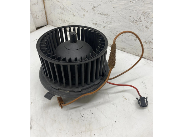 Вентилятор печки 1H1819021, LG73A3051780 Volkswagen Golf III