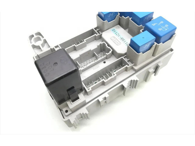 Блок предохранителей 91198-1C110   Hyundai Getz    