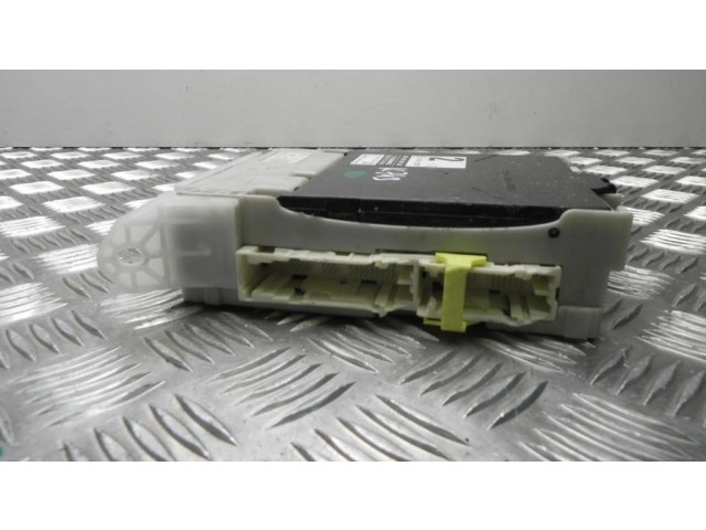 Pojistková skříňka 88281CA201, K743 Subaru BRZ 2013