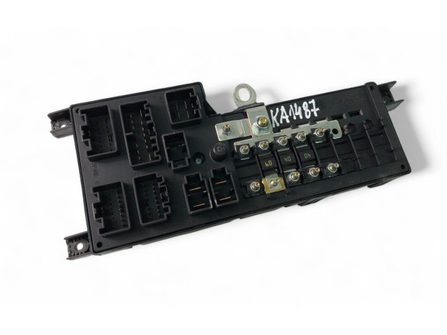 Блок предохранителей    518829106   Volvo V70