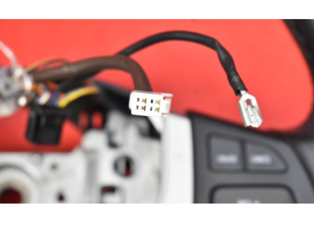 Volant Suzuki Swift II 2013