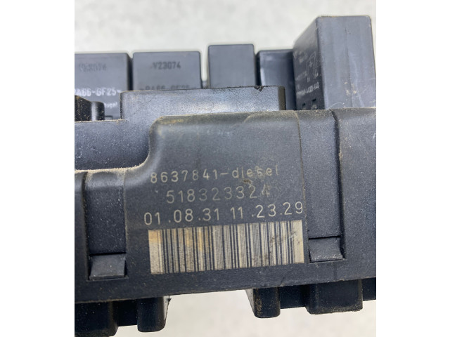 Блок предохранителей 8637841, 010831112329 Volvo V70